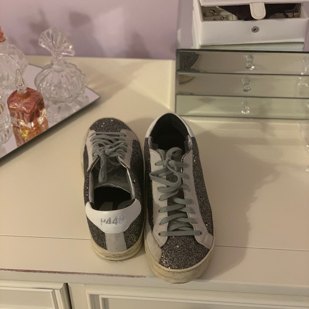 P448 women’s fashion sneakers